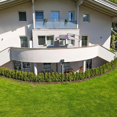 Panorama Bruck By In One