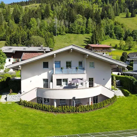 Panorama Bruck By In One 아파트 푸슈안데르글로크네르스트라세