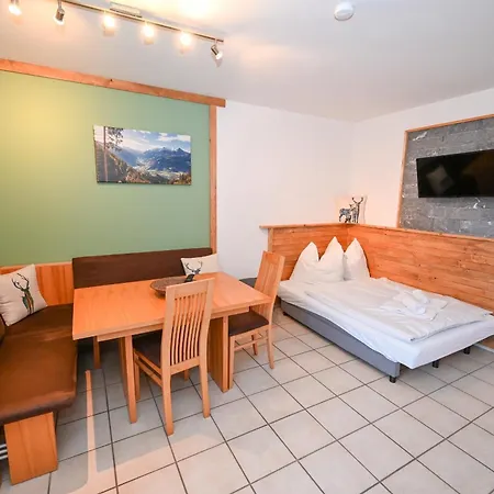 Panorama Bruck By In One 푸슈안데르글로크네르스트라세