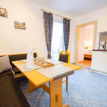 Panorama Bruck By In One 아파트 푸슈안데르글로크네르스트라세