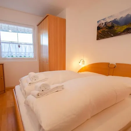 아파트 Panorama Bruck By In One *